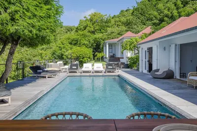 Image de Courte distance de marche des restaurants et des commerces de Gustavia, piscine de 4 mètres, petit déjeuner inclus
