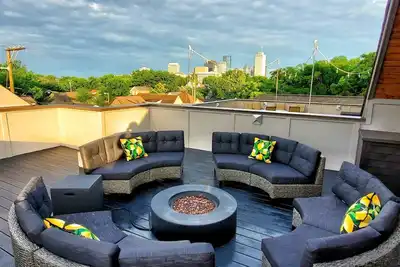Image de Toits du paradis ★ 1 mile à Broadway ★ 12 personnes ★ Maison et mobilier neufs