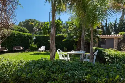 Image de Villa à 150 mètres de la Costa Del Sole, sable et falaise, mer incroyable. . .