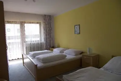 Image de Appartement avec balcon et carte d'hôte gratuite du système Guti