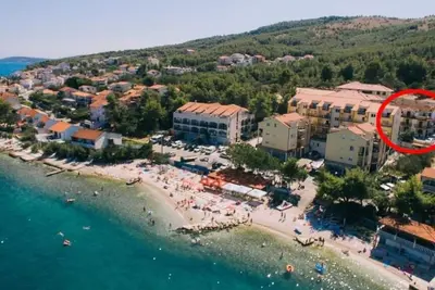 Image de Appartement de trois chambres avec le balcon et la vue sur le mer Arbanija, Ciovo (A-17332-a)