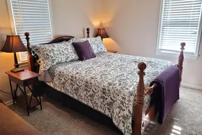 Image de Belle Art et Artisanat Style 3br 2ba Home dans la vieille ville historique de Lafayette