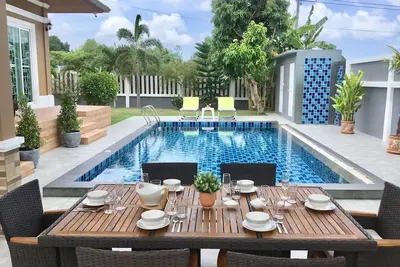 Image de Bang Saray Villa de luxe avec piscine et jardin