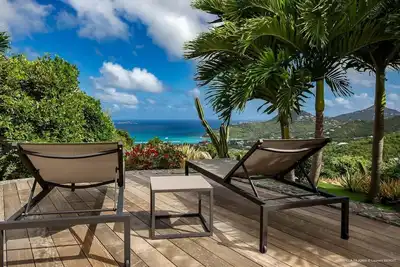 Image de Superbe piscine, terrasses, jardins et terrasses, cuisine gastronomique