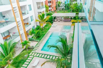 Image de Super Luxury Glam Beach Front Condo-Resort