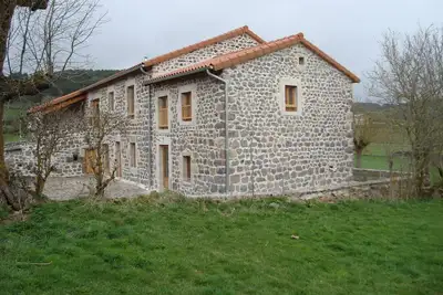 Image de Gîte rural de Groupe - 3 épis \" L'estaou \" - 15 personnes (19 couchages)