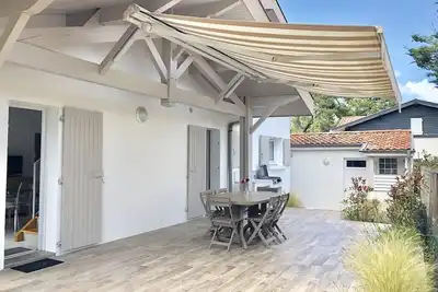 Image de Villa La Plage pour 7 personnes à proximité du port de pêche. Wifi gratuit
