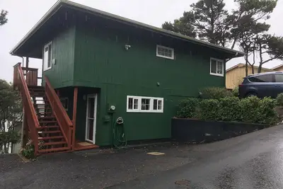 Image de \"La maison verte\". . . . . . Home Sweet Ocean Home!