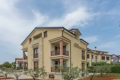 Appartement Hana Iii avec balcon à Funtana
