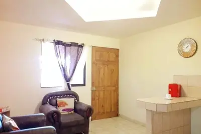 Image de Profitez d'un pavillon privé à côté d'une famille chaleureuse comme à la maison pour obtenir des conseils gratuits.