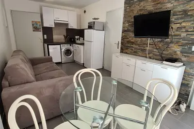 Image de le victoria  Parking gratuit centre ville et plage.