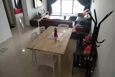 Image de mySuites 2-Br 6pax} - 3 minutes en voiture du centre commercial Sutera