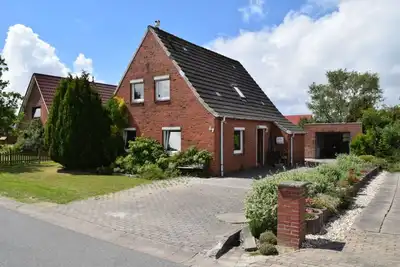 Image de Cottage directement sur la mer du Nord avec un grand jardin