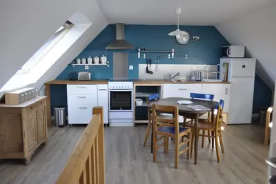 Image de Nord Finistère. Landéda. Studio bord de mer et plage