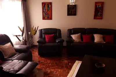 Image de Appartement spacieux de 3 chambres, entièrement meublé avec piscine disponible