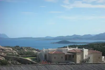 Image de dort maison Costa Smeralda Abbiadori 5 avec jardin et vue