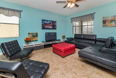 Image de Promos Dispo -Champions Porte # 2 8 Chambres 5 Bath Pool Villa