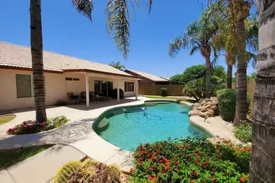 Image de Nouvelle annonce Sparkling Clean, Downtown Chandler Oasis