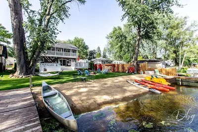 Image de Divertir sur la chaîne! Bord de l'eau!