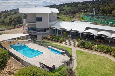 Image de Hébergement de vacances à Swan Valley Heights