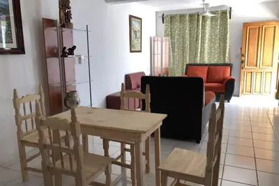 Image de Maison bleue - proche gare routière - capacité: 4-6 personnes