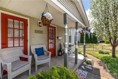 Image de Logement haut de gamme au cœur de la rue principale Saint-Charles. Groupes / Animaux domestiques Ok * Nouvelle liste *