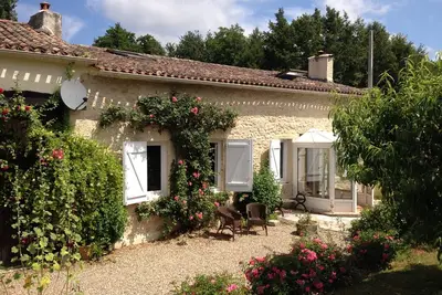 Image de Gîte - piscine privée, lieu très calme - campagne de l'Entre 2 Mers