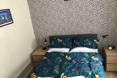 Image de Toute la maison avec salle de bains et Wifi, 8 personnes