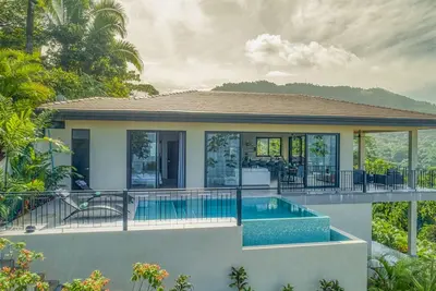 Image de Incroyable vue sur l'océan Nouvelle villa à distance de marche de la plage