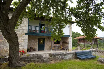 Image de Gîte de charme et une vue magnifique de Picos de Europa.