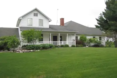 Image de Spacieux 3 chambres 4 salles de bains maison près de la forêt nationale de manistee