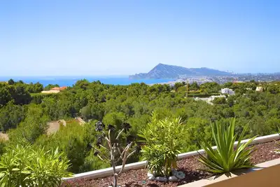 Image de Bel appartement avec Wifi, piscine, climatisation, Tv, terrasse et vue panoramique