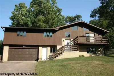 Image de Belle Nouvelle Toiture, Grand Quartier Familial, ÉCOLES,