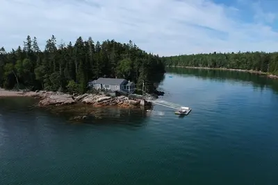 Image de Waterfront Downeast Maine Cottage