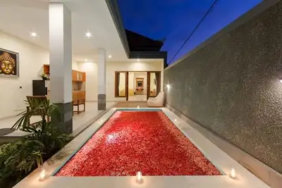 Image de Romantique 1 Br Deluxe Pool Villa At Paisa Seminyak
