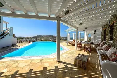 Image de Villa panoramique Arthemisia à louer à Mykonos (Grèce) de Mes maisons de location