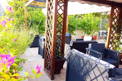 Image de Appartement De 4 Chambres Avec Terrasse Sur Le Toit À S. Peter