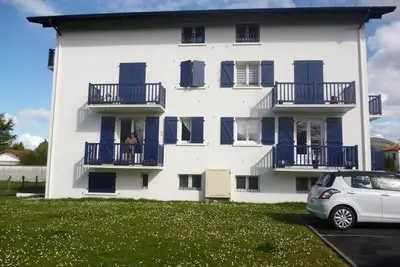 Image de Spacieux T3 au 1er étage, proche centre, 4 couchages, balcon, internet - Cambo-les-Bains