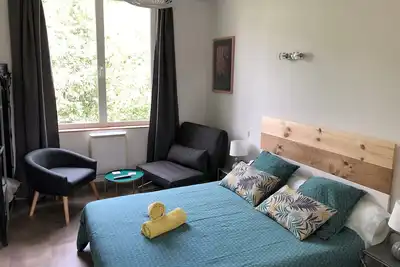 Image de Studio tout confort - Jardin et stationnement gratuit