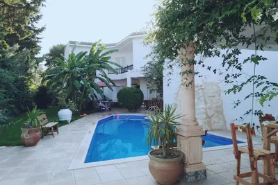 Image de Villa Sindbad A 5 'à Pied de la Plage* Piscine et jardin sans aucun vis à vis**