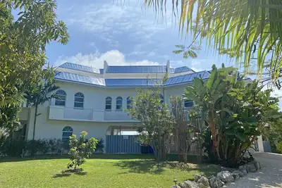 Image de Seaside Sanctuary 5 chambres, 5 salles de bain piscine