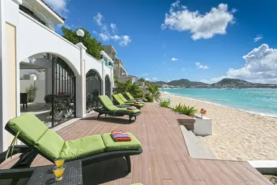 Image de Belle villa sur la plage de sable blanc de la baie de Simpson