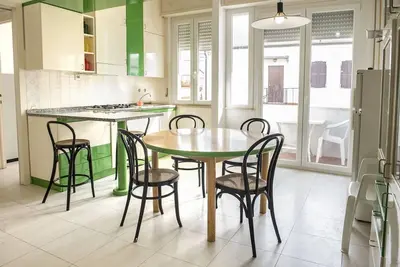 Image de M059 - Marcelli, three-room apartment in the center 50 meters from the se