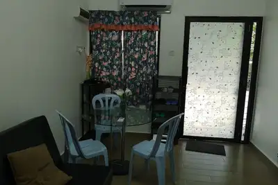 Image de Budget Tiny Home à Tanjung Tokong un accès facile aux cuisines locales