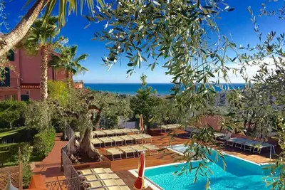 Image de Appartement de vacances avec climatisation et piscine