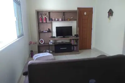 Image de Louer une chambre semi-meublée et avec un excellent emplacement et accès aux transports en commun.