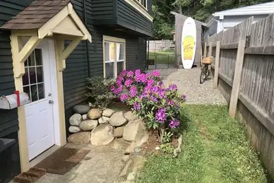 Image de Island Getaway - Charmante suite avec deux chambres, à deux pas de l'océan