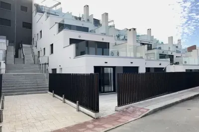 Image de Appartement avec terrasse, 600 m. de la plage, Wifi, garage, piscines, climatisation, vues