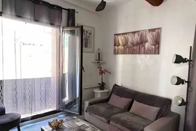 Image de Bandol apartment T2/ 50m2 city center, 100m from the sea all comfort, air conditioning