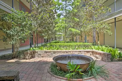 Image de Nouveau! Gated Condo w / Balcony-0. 5 mi au stade de tigre